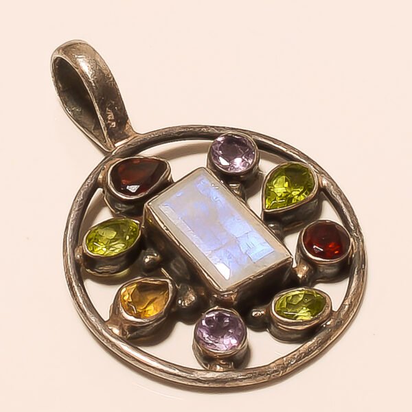 VINTAGE 92.5 STERLING SILVER CARVED BEAUTIFUL MULTI STONE PENDANT