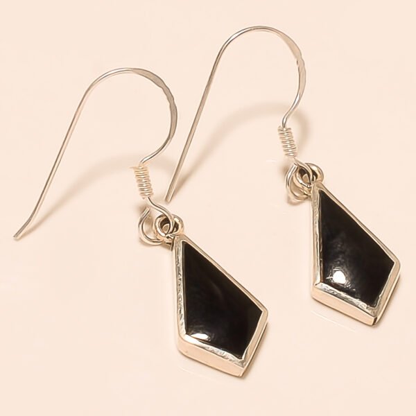 92.5 STERLING SILVER BEAUTIFUL ONYX DROP EARRING