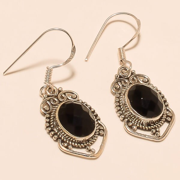 92.5 STERLING SILVER BEAUTIFUL ONYX DROP EARRING