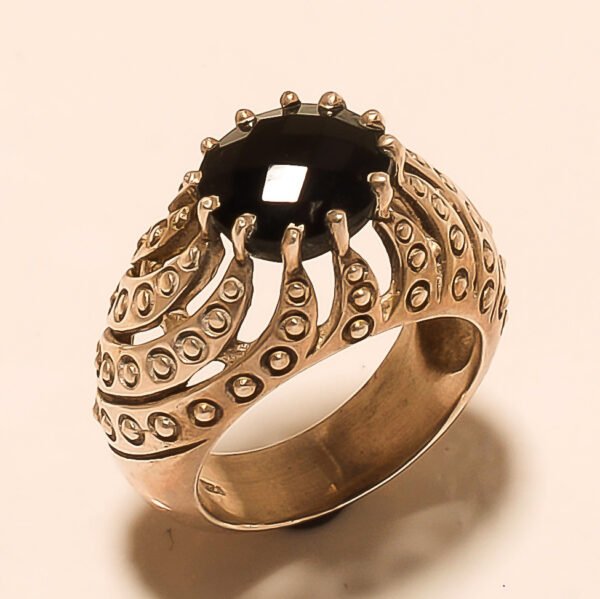 92.5 STERLING SILVER CARVED BEAUTIFUL ONYX RING