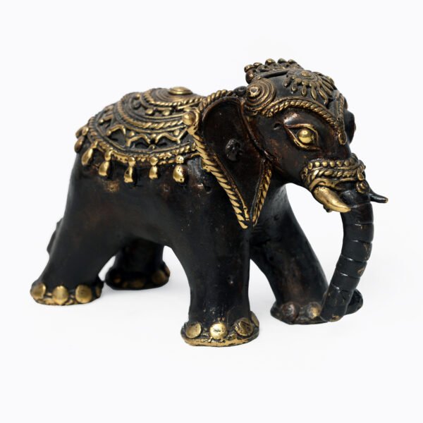 VINTAGE BEAUTIFUL DECORATIVE BRASS ELEPHANT - Image 5