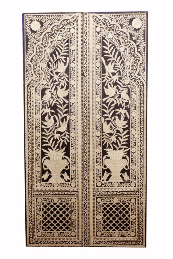 VINTAGE BEAUTIFUL DESIGNER DOOR