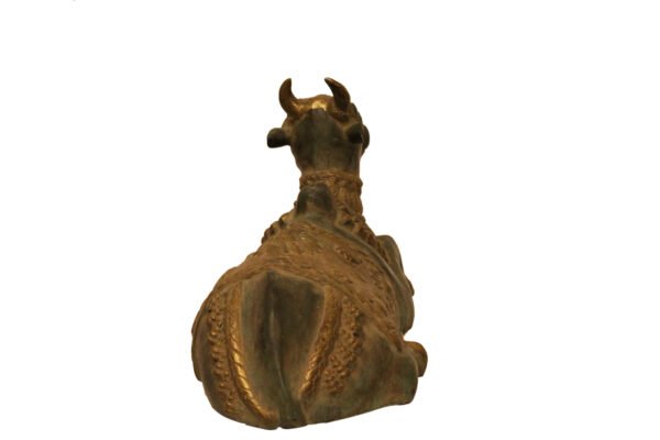 VINTAGE BEAUTIFUL CARVED BRASS COW - Image 2