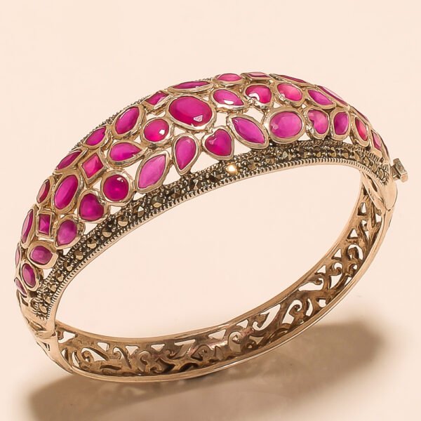 BEAUTIFUL 92.5 STERLING SILVER,RUBY BRACELET