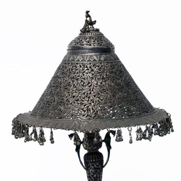 DECORATIVE BEAUTIFUL SILVER LAMP STAND - Image 2