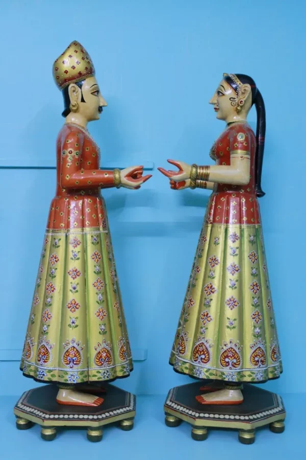 Beautifully carved painted couple of gangaur dolls made of wood, souvenir gift - Image 4