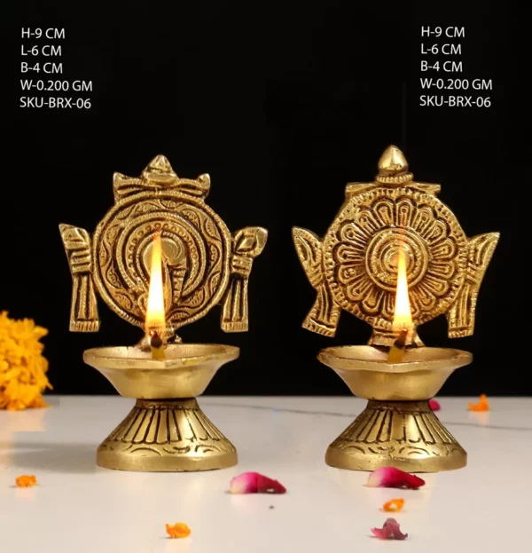 Brass Beautiful Traditional Lord Swami Vishnu Religious Symbols Brass Table Diya