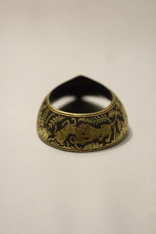 vintage original Ottoman mughal islamic Gold, archer thumb ring - Image 2