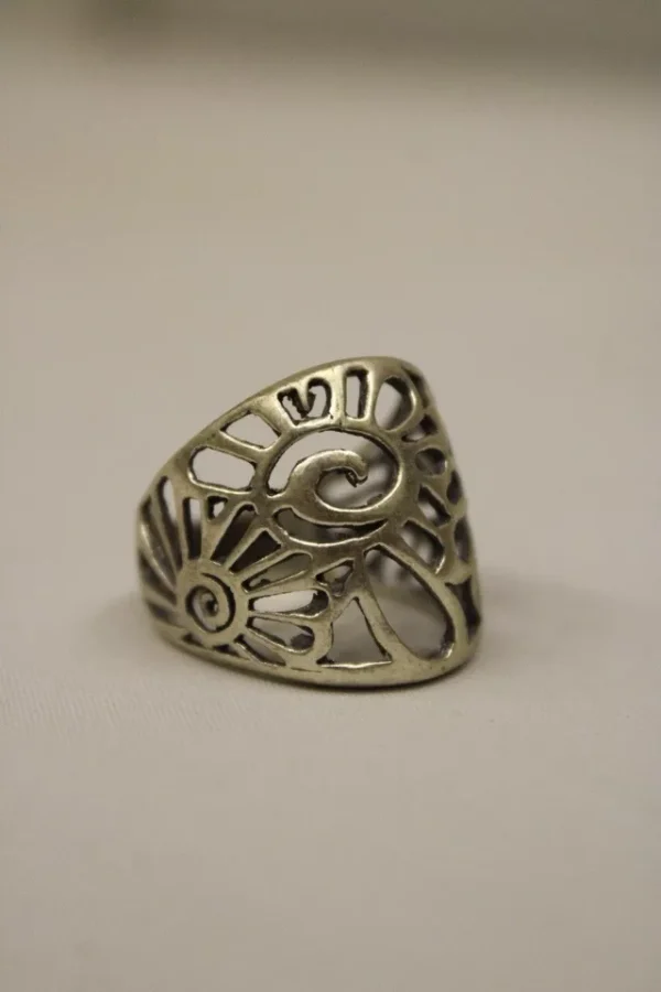 Sterling silver ring solid Flower Design