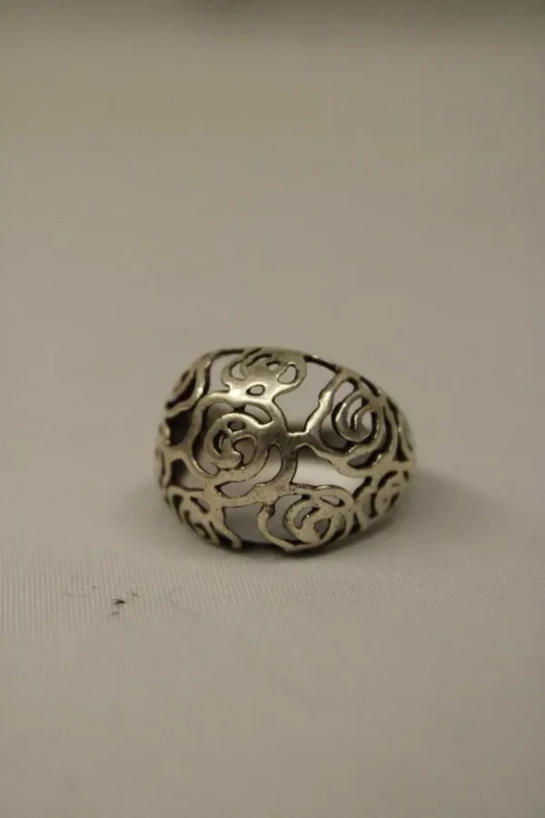 Sterling Silver Vintage Open Swirl Band Ring - Image 3