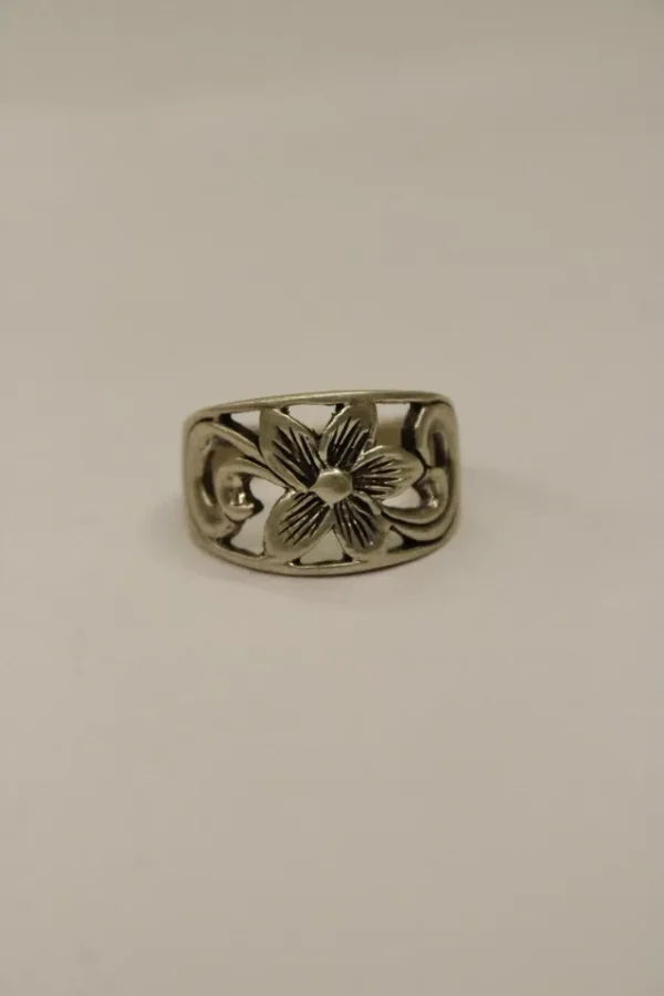 Sterling Silver Flower Engraved Design Ring For Women